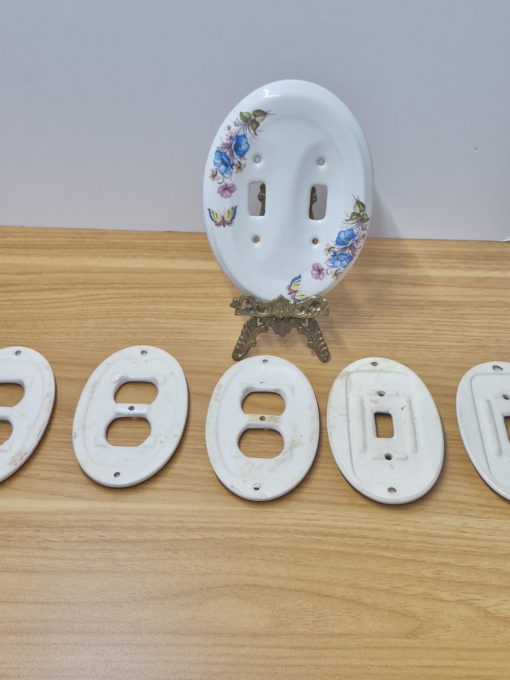 Vintage Oval Porcelain Light Switch & Outlet Covers 6Pc Set Floral Butterfly - Picture 9 of 16